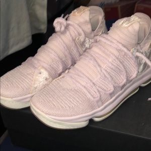 Nike kd aunt pearl